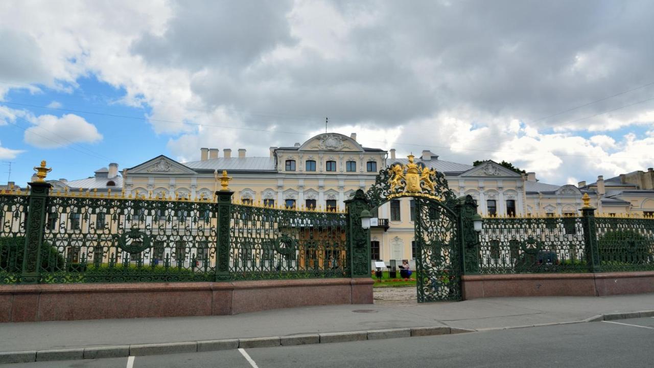 Apartment Liteyniy Avenue 51 Saint Petersburg Exterior photo